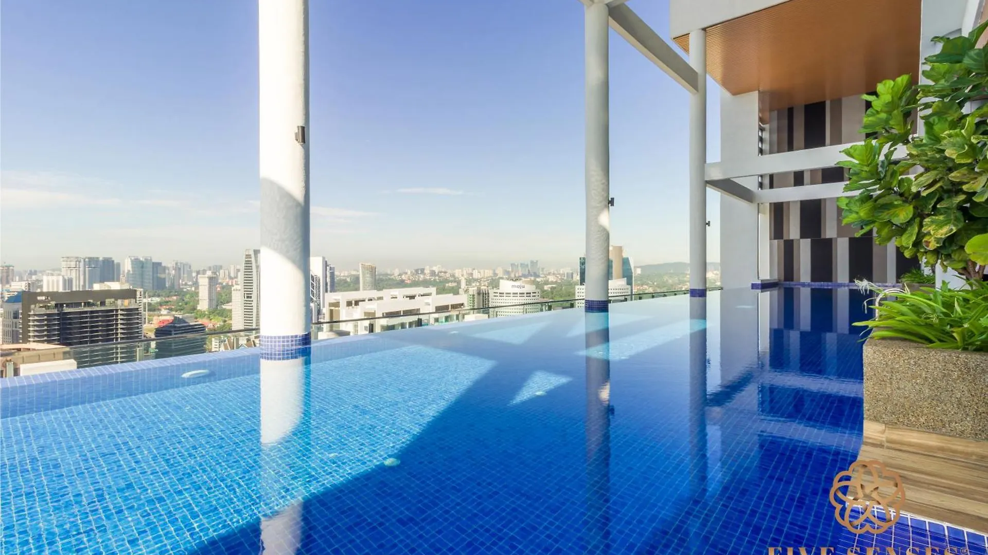 Apartment The Colony & The Luxe Signature Suites, Klcc Kuala Lumpur